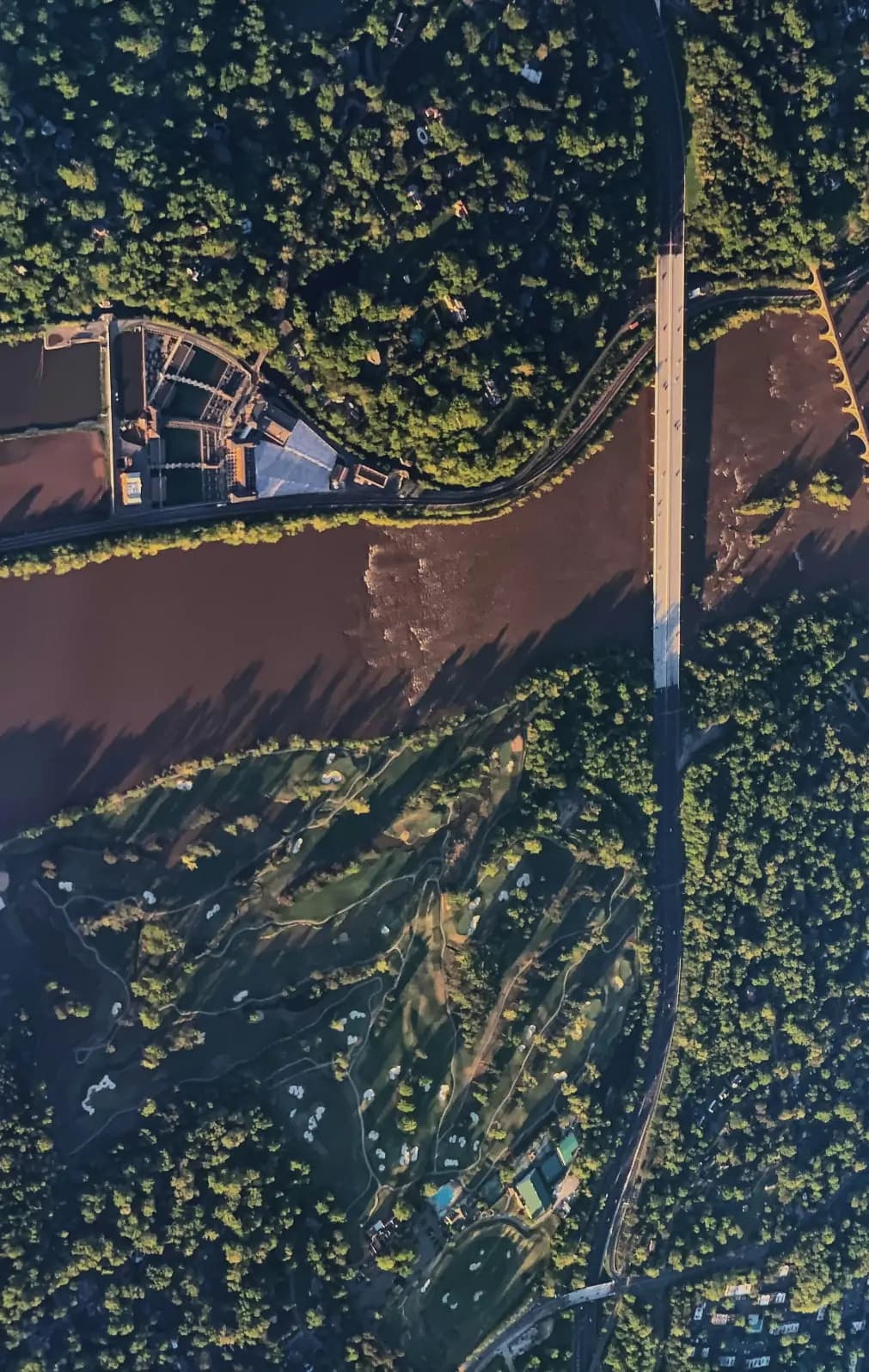 The James River flowing through Richmond, VA